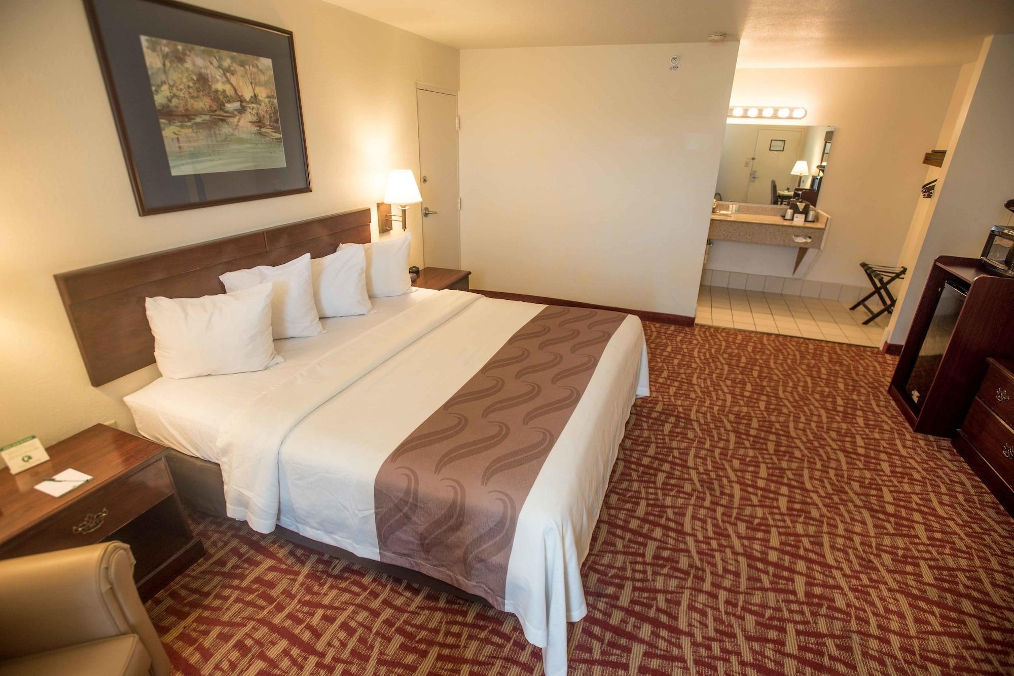 Quality Inn At Town Center Бофорт Экстерьер фото