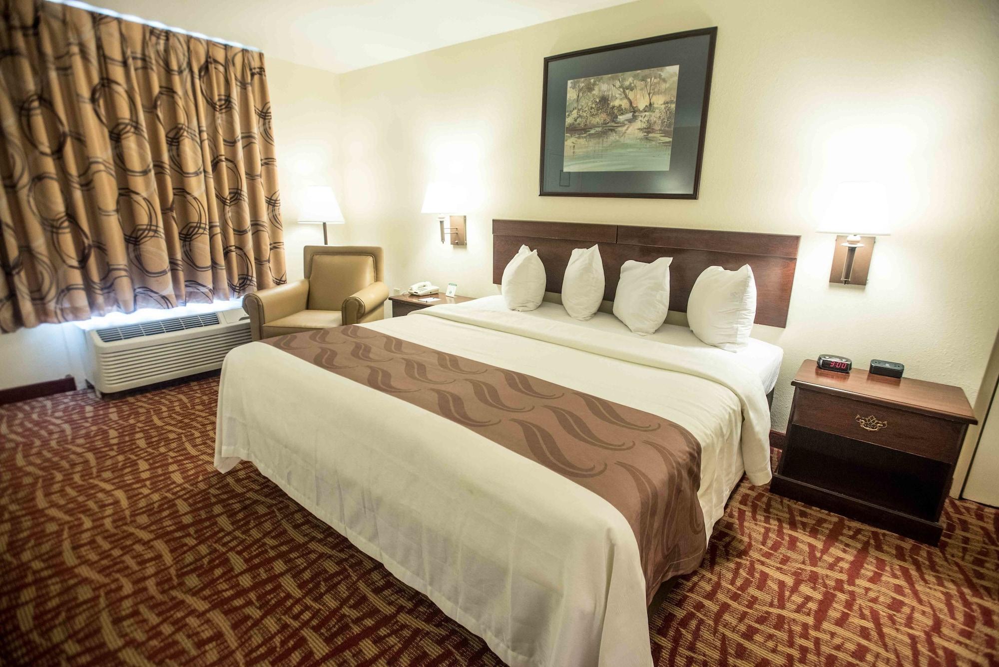 Quality Inn At Town Center Бофорт Экстерьер фото