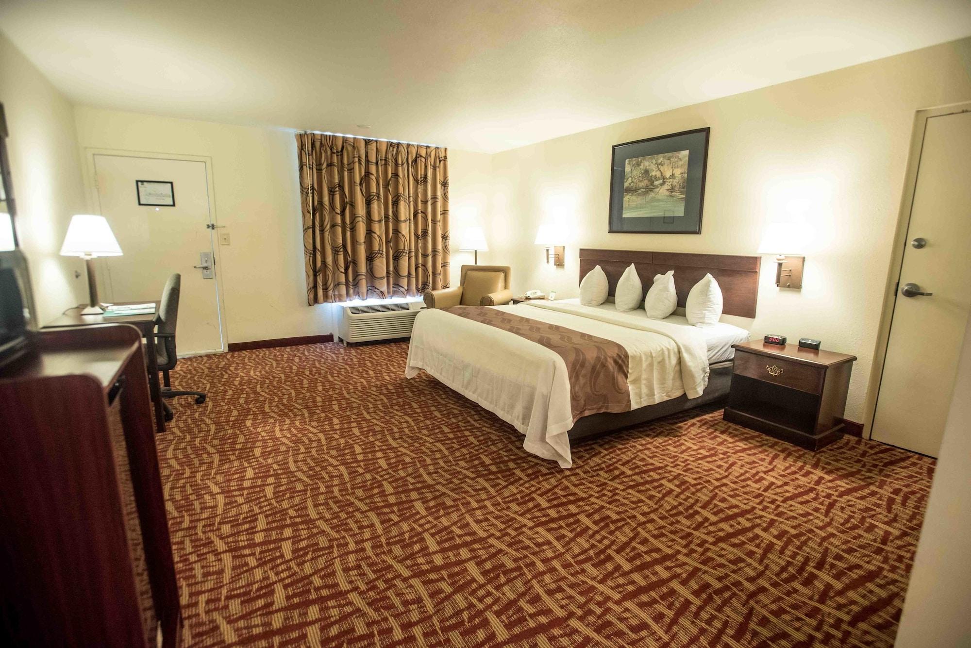 Quality Inn At Town Center Бофорт Экстерьер фото