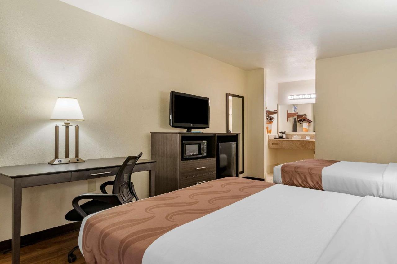 Quality Inn At Town Center Бофорт Экстерьер фото