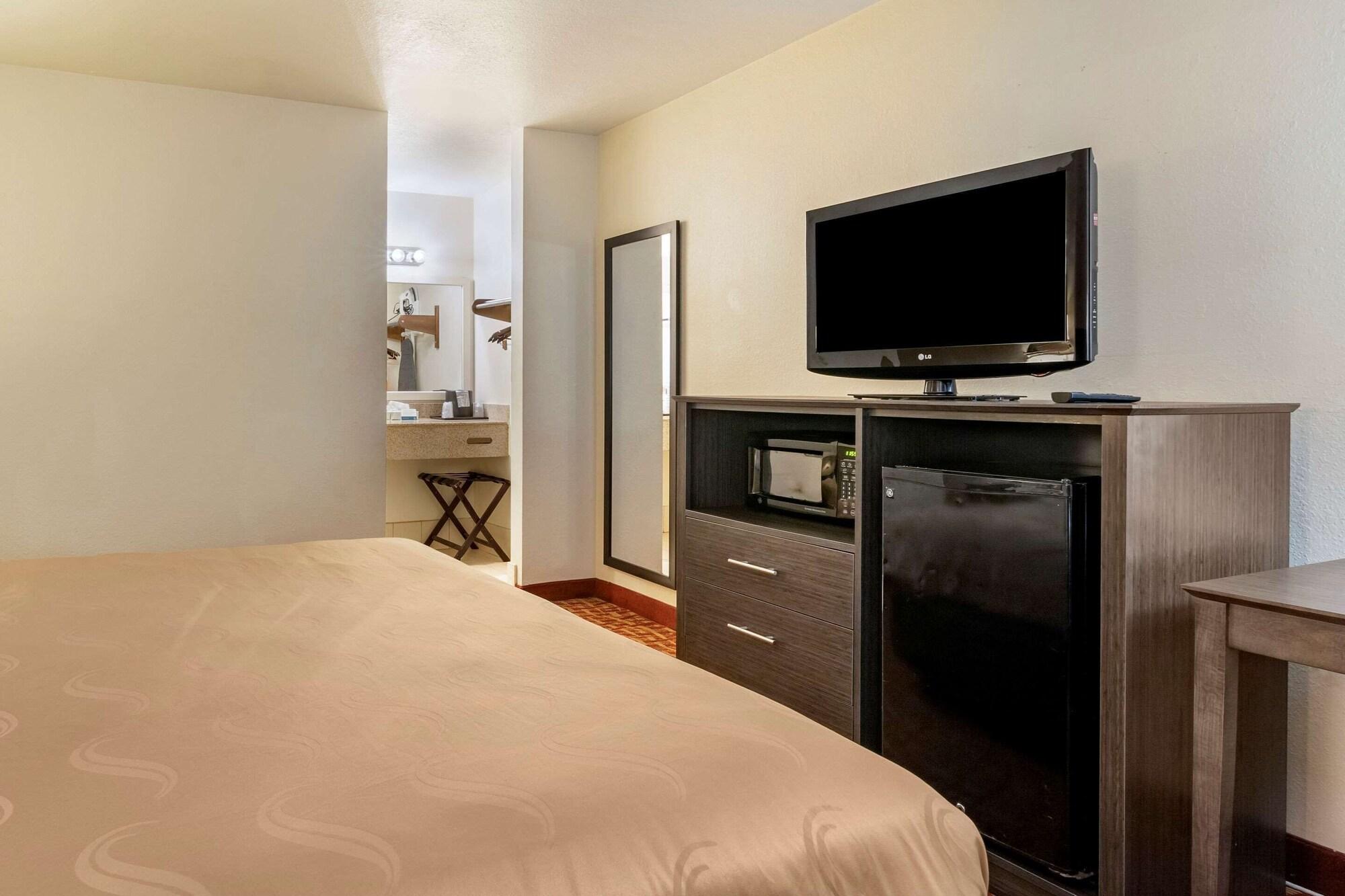 Quality Inn At Town Center Бофорт Экстерьер фото