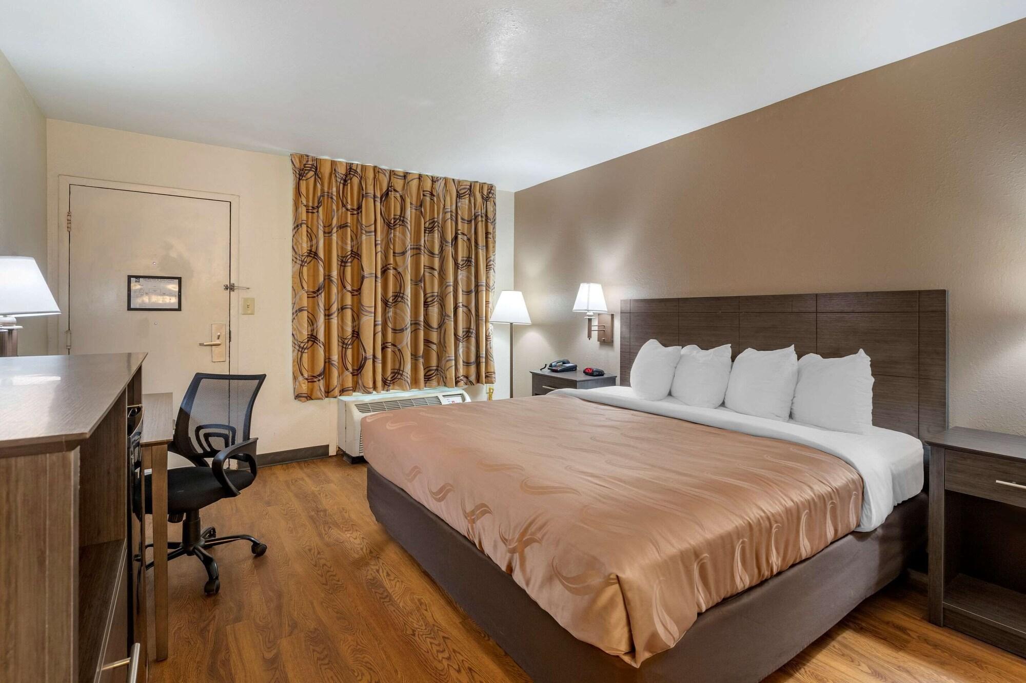 Quality Inn At Town Center Бофорт Экстерьер фото