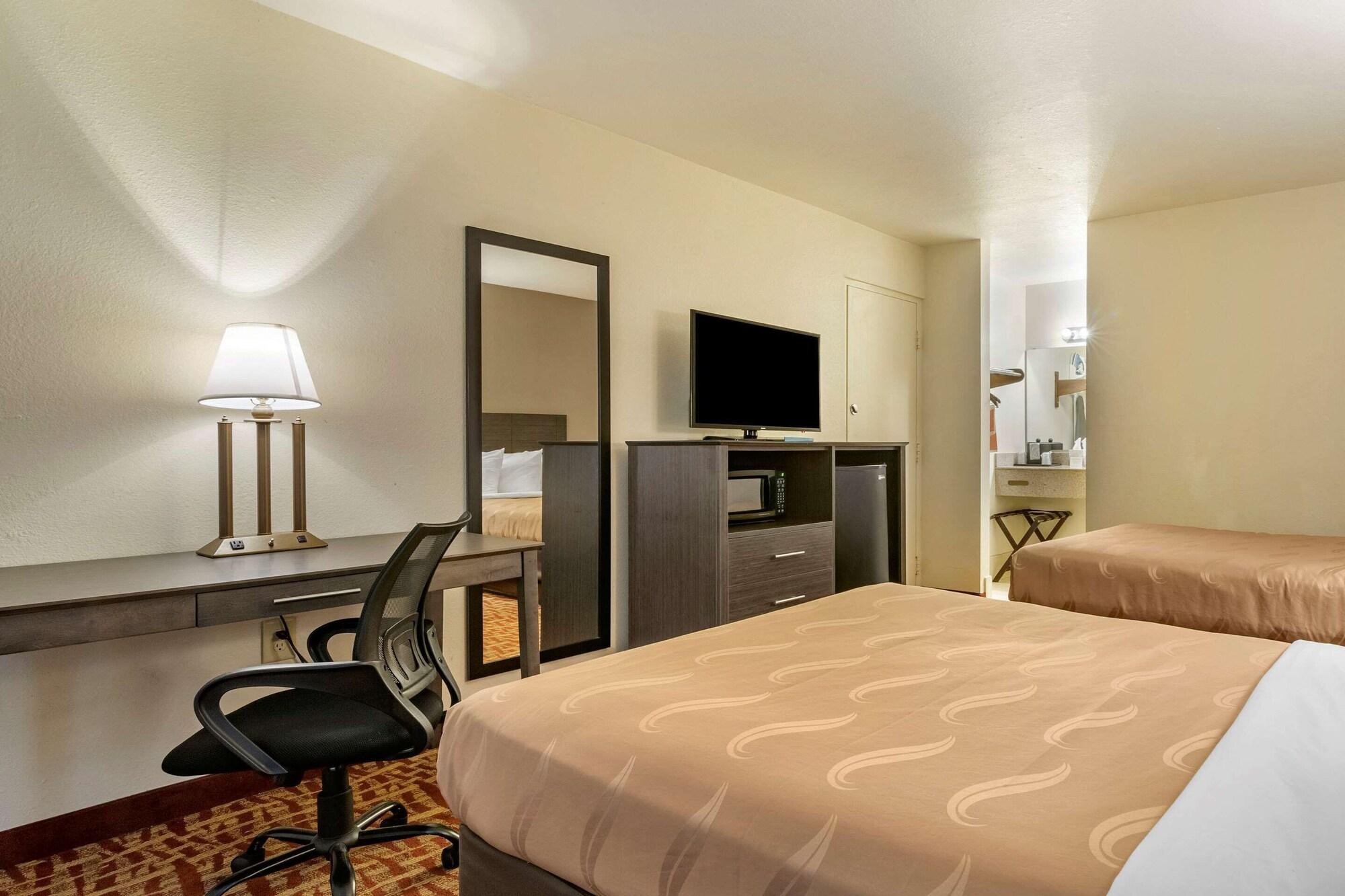 Quality Inn At Town Center Бофорт Экстерьер фото