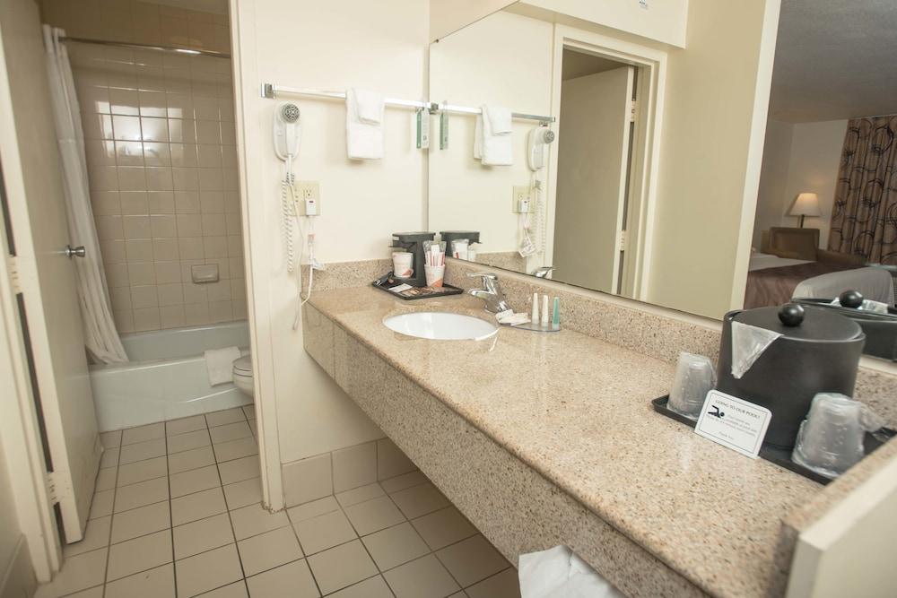 Quality Inn At Town Center Бофорт Экстерьер фото