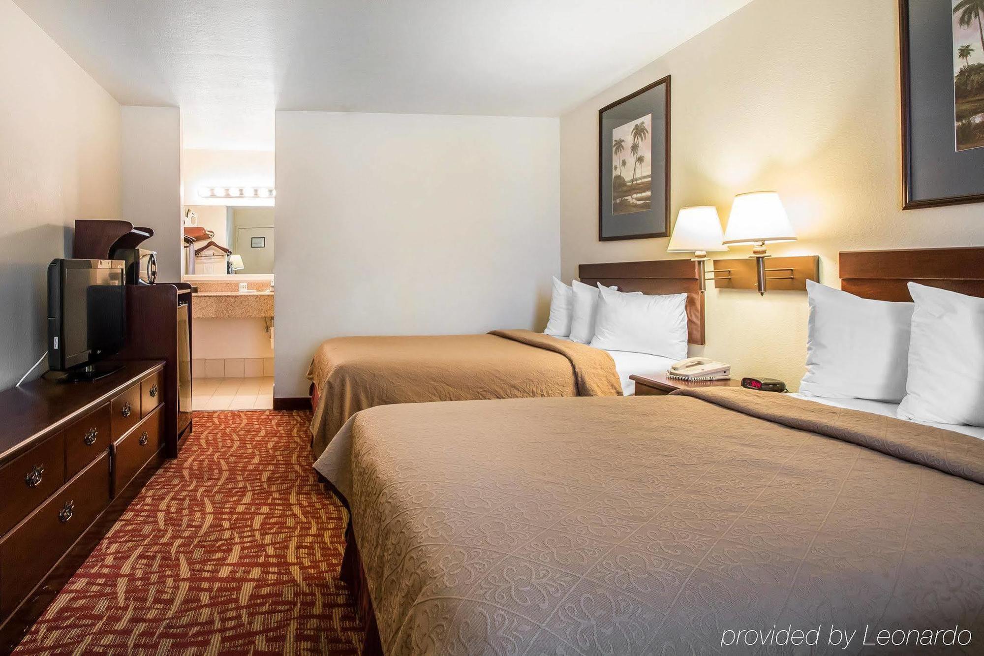 Quality Inn At Town Center Бофорт Экстерьер фото