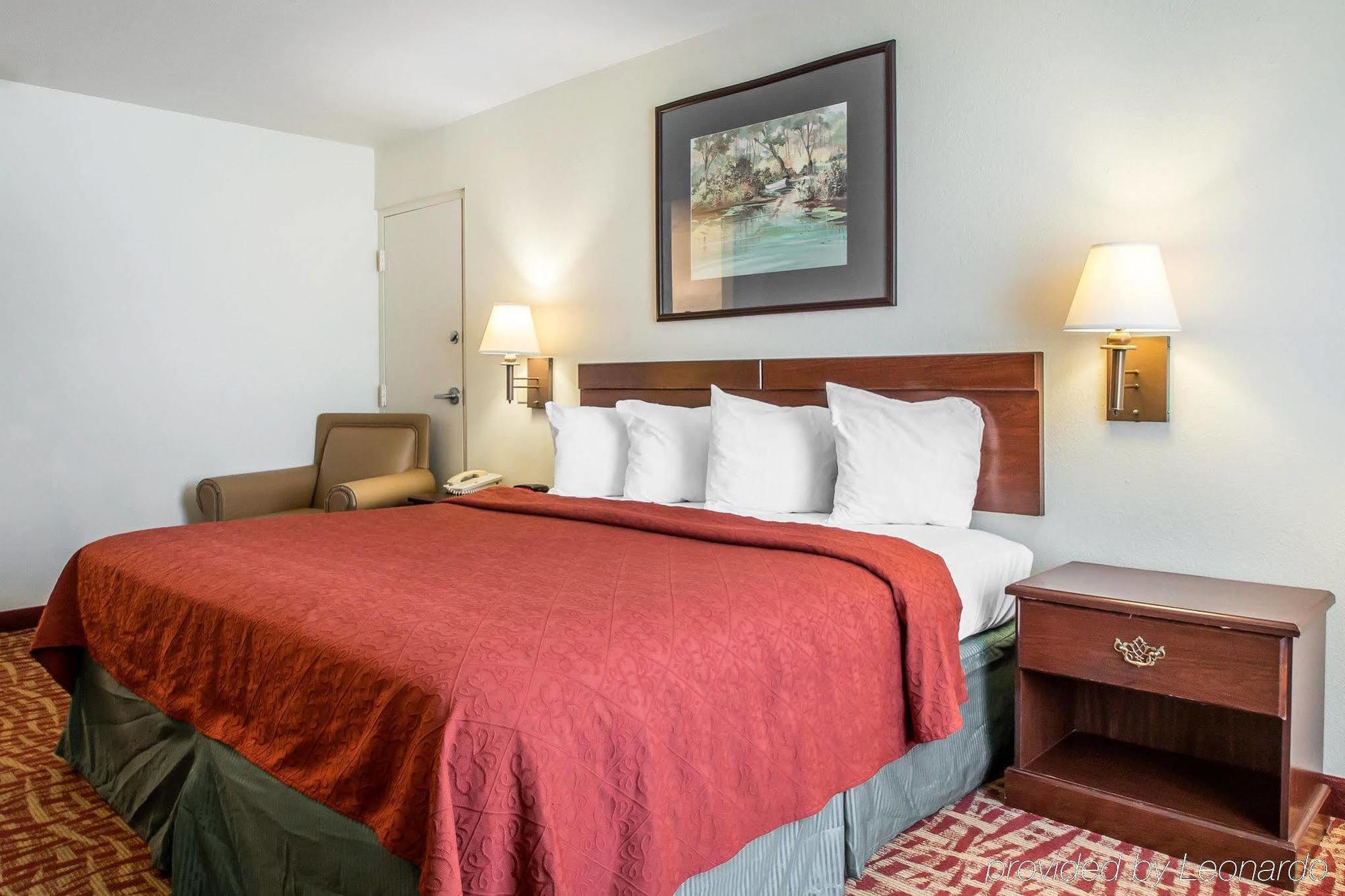 Quality Inn At Town Center Бофорт Экстерьер фото