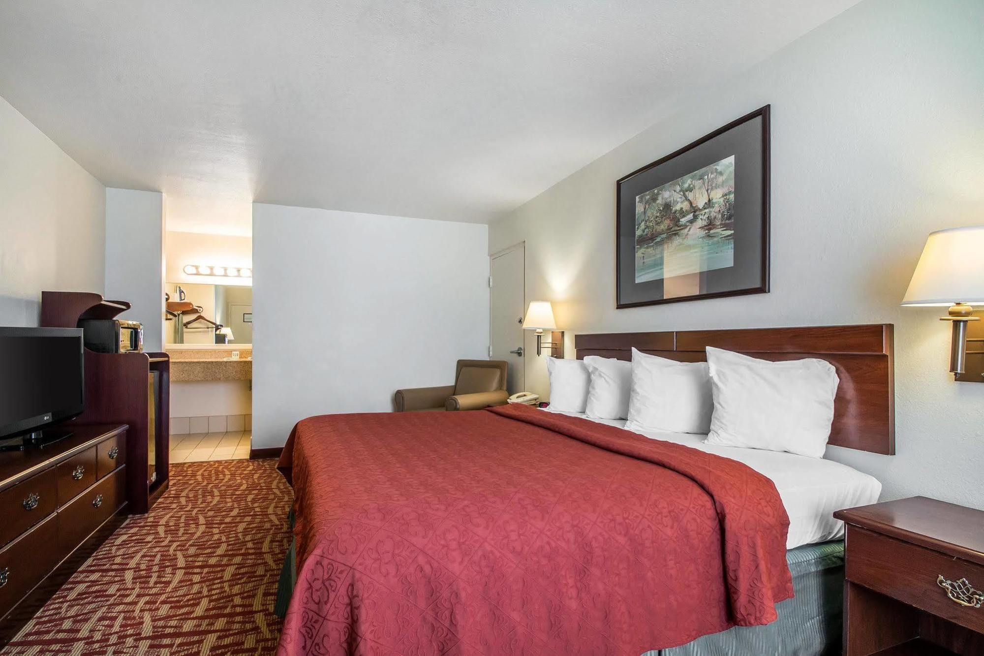 Quality Inn At Town Center Бофорт Экстерьер фото