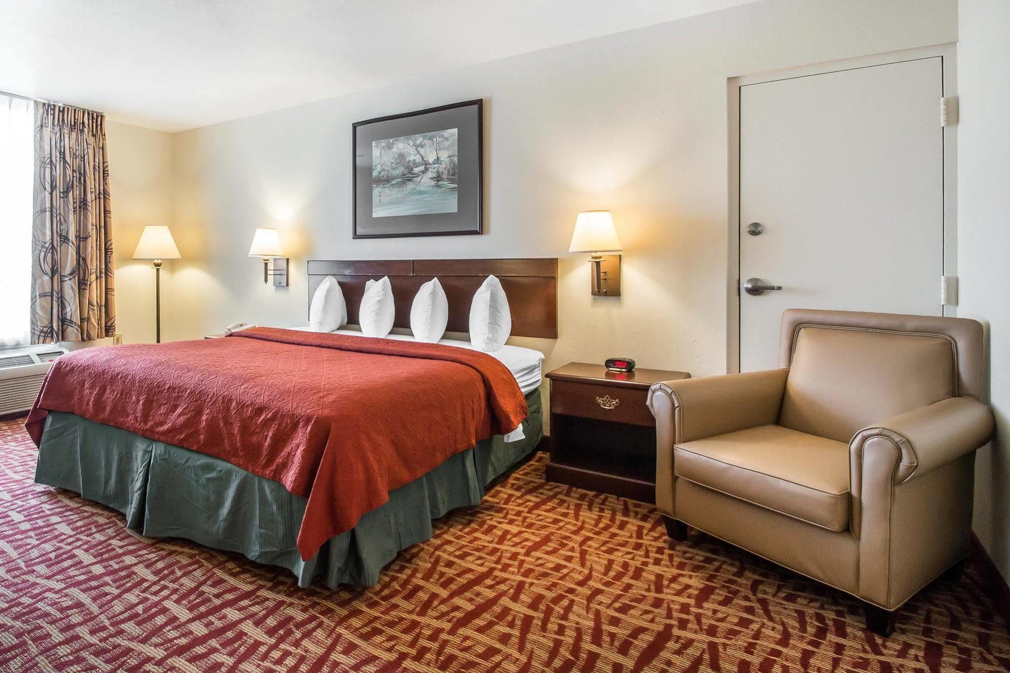 Quality Inn At Town Center Бофорт Экстерьер фото